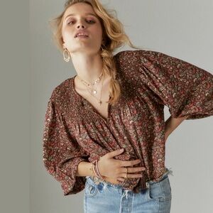 Lucky Brand Printed Smocked Boho Peasant Blouse in Brown Multi | XL